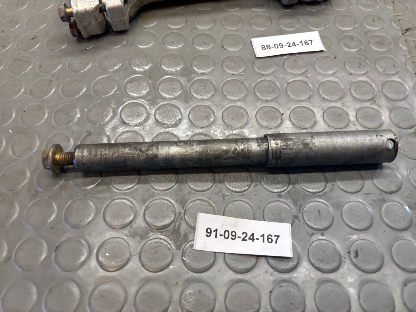 PERNO RUOTA ANTERIORE HUSQVARNA SM WRE 125 1998-2013