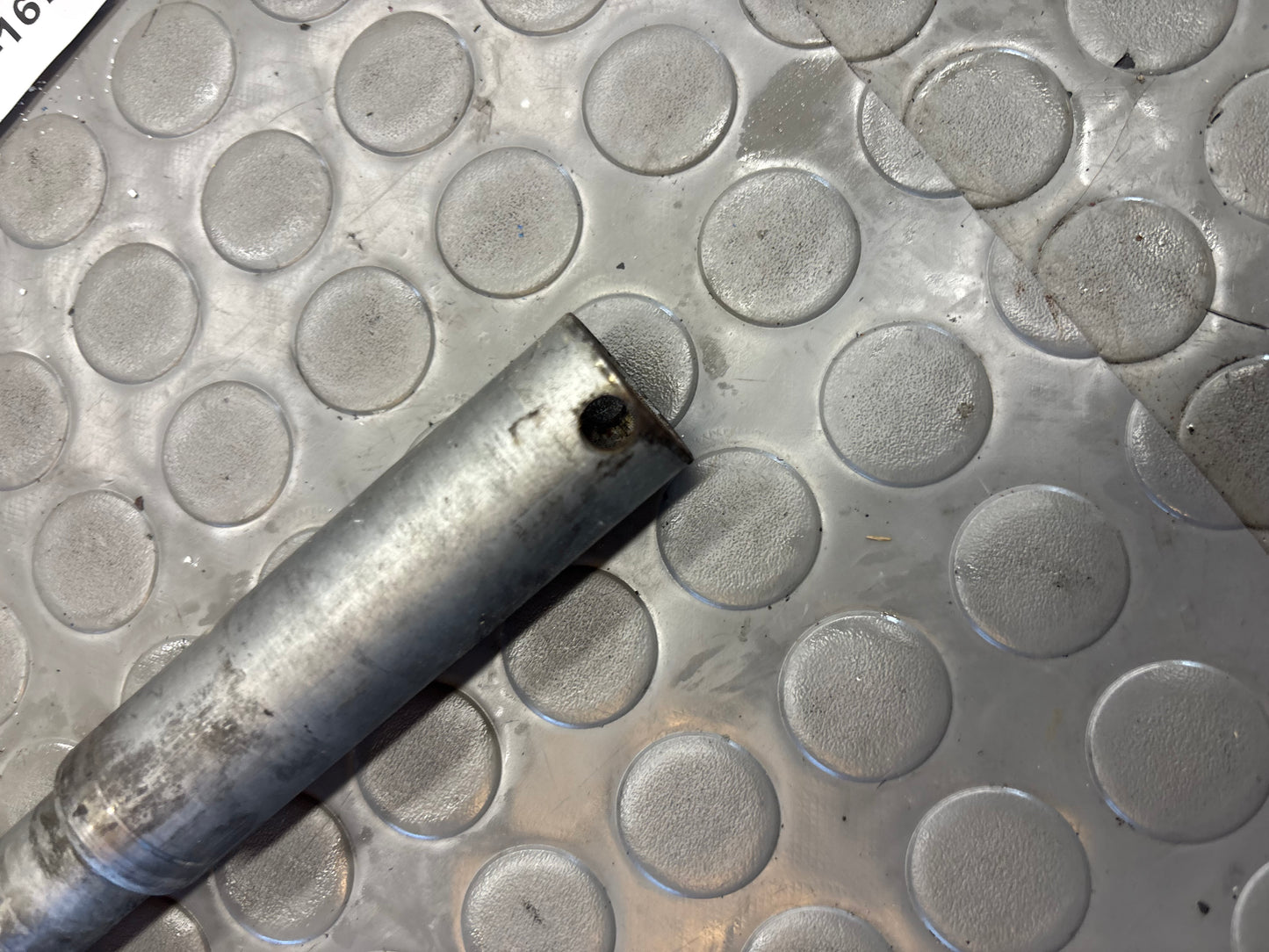 PERNO RUOTA ANTERIORE HUSQVARNA SM WRE 125 1998-2013