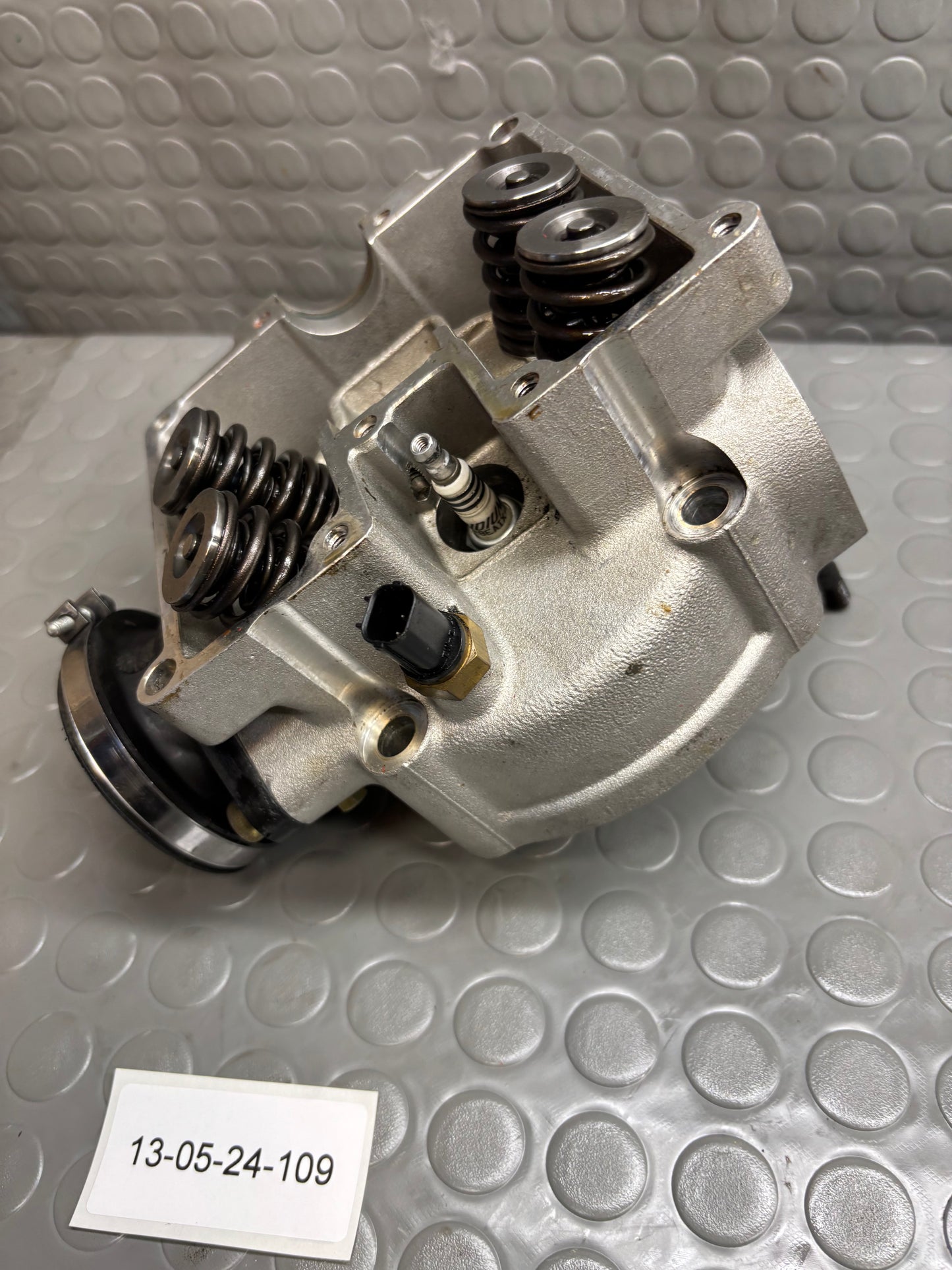 TESTA TESTATA MOTORE HEAD ENGINE HUSQVARNA SM TE 610 05-2009