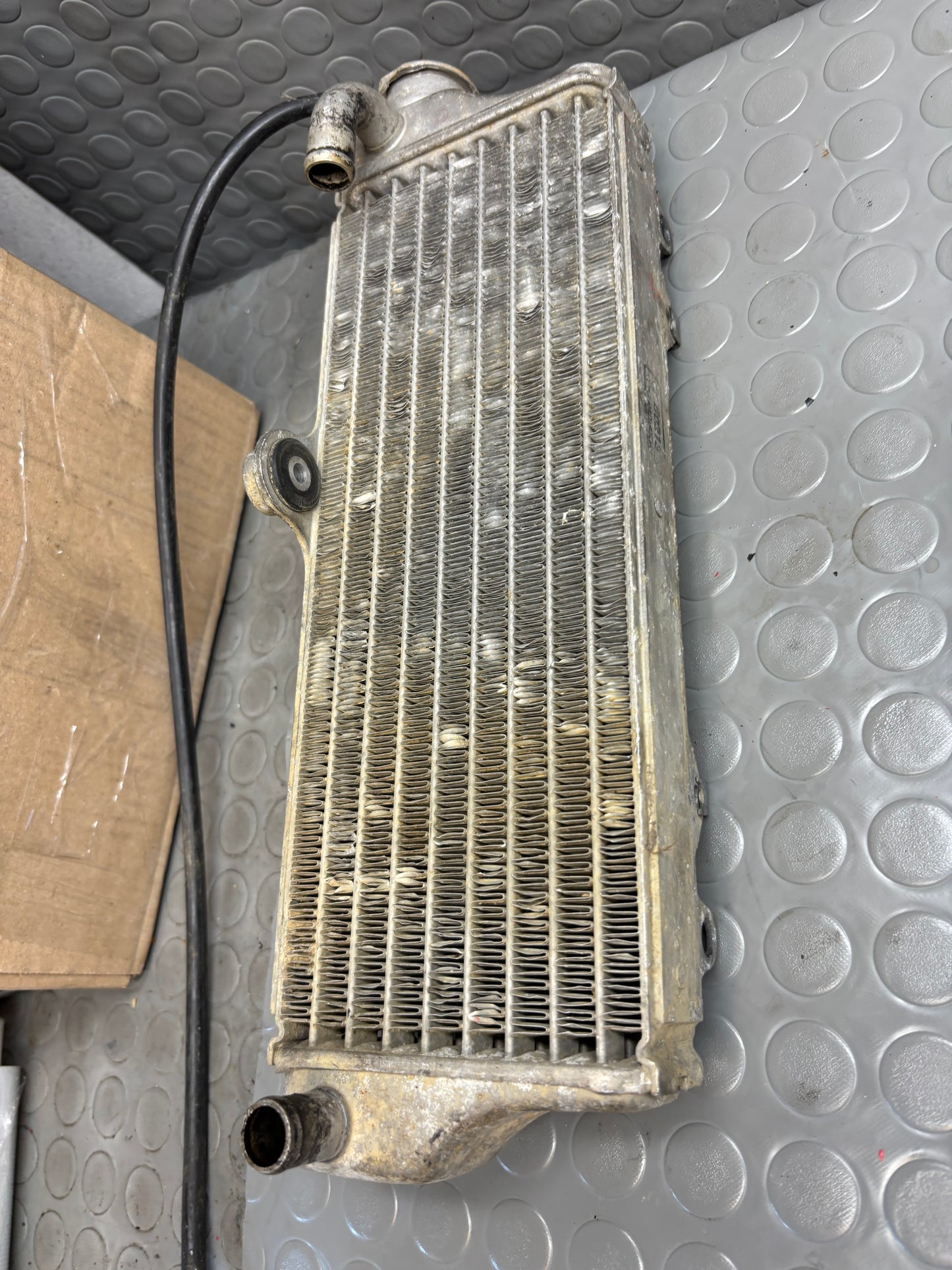 RADIATORE DESTRO RIGHT RADIATOR HUSQVARNA SM WRE WR CR 125 98/2013