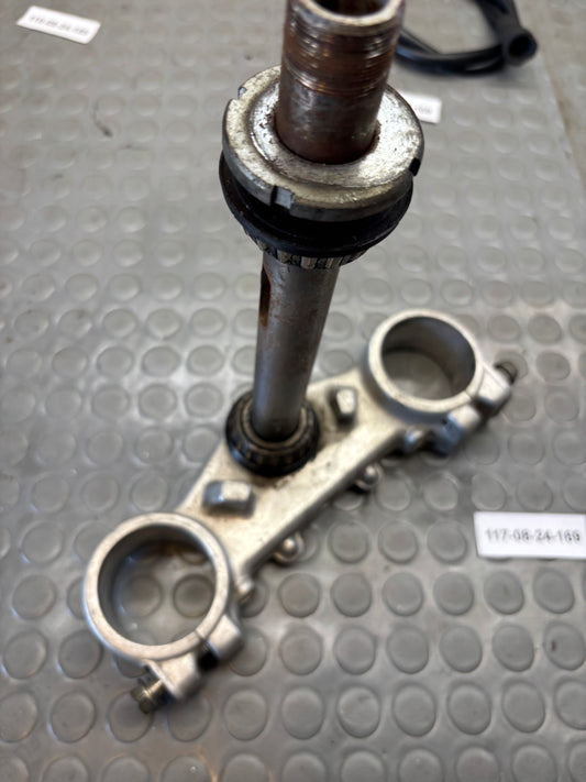 PIASTRA DI STERZO INFERIORE HUSQVARNA WR CR 125 250 98-2008