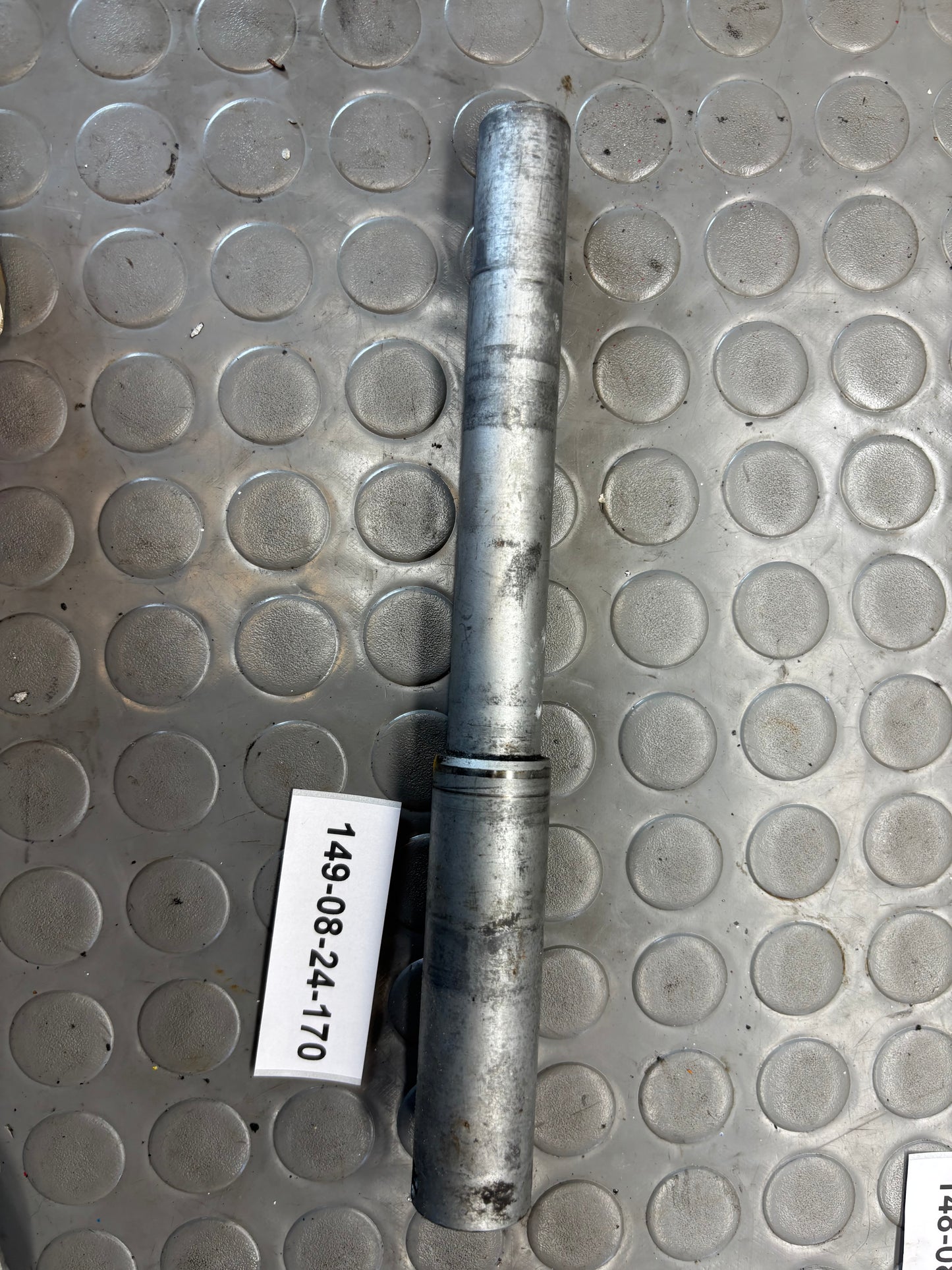 PERNO RUOTA ANTERIORE HUSQVARNA SM WRE 125 1998-2013