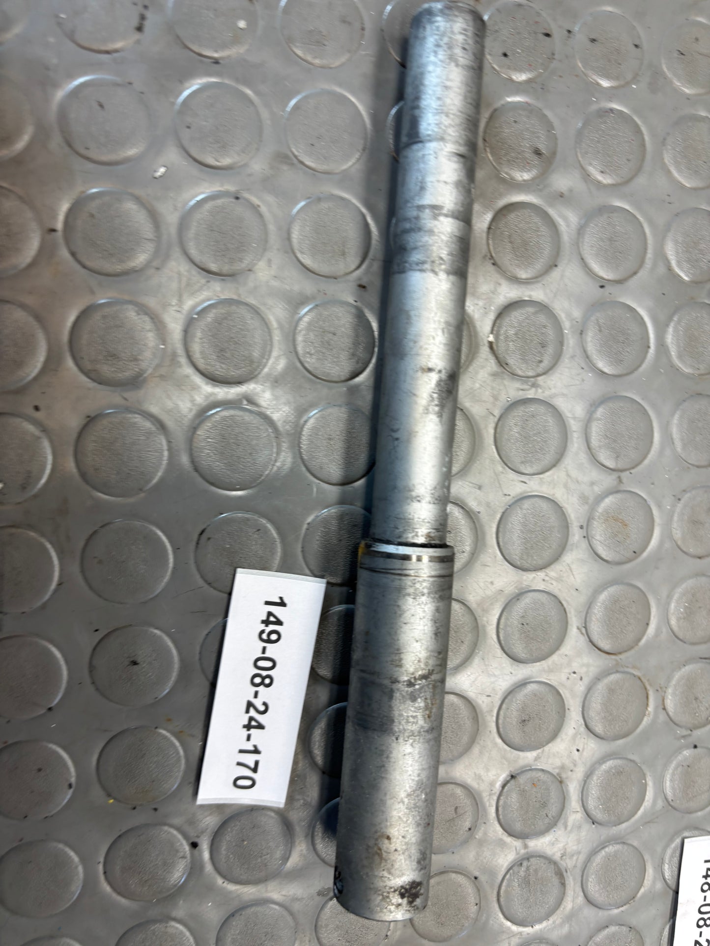 PERNO RUOTA ANTERIORE HUSQVARNA SM WRE 125 1998-2013