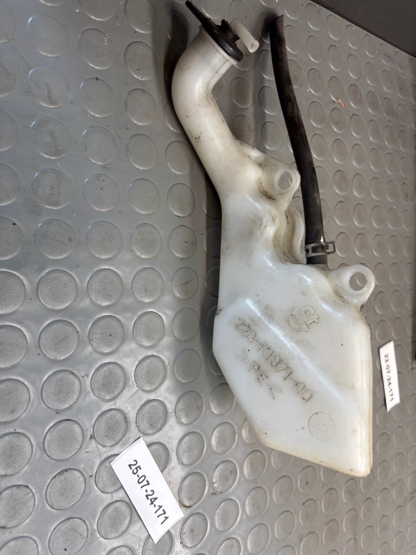 VASCHETTA LIQUIDO RADIATORE YAMAHA WR 125 X 2008-2017