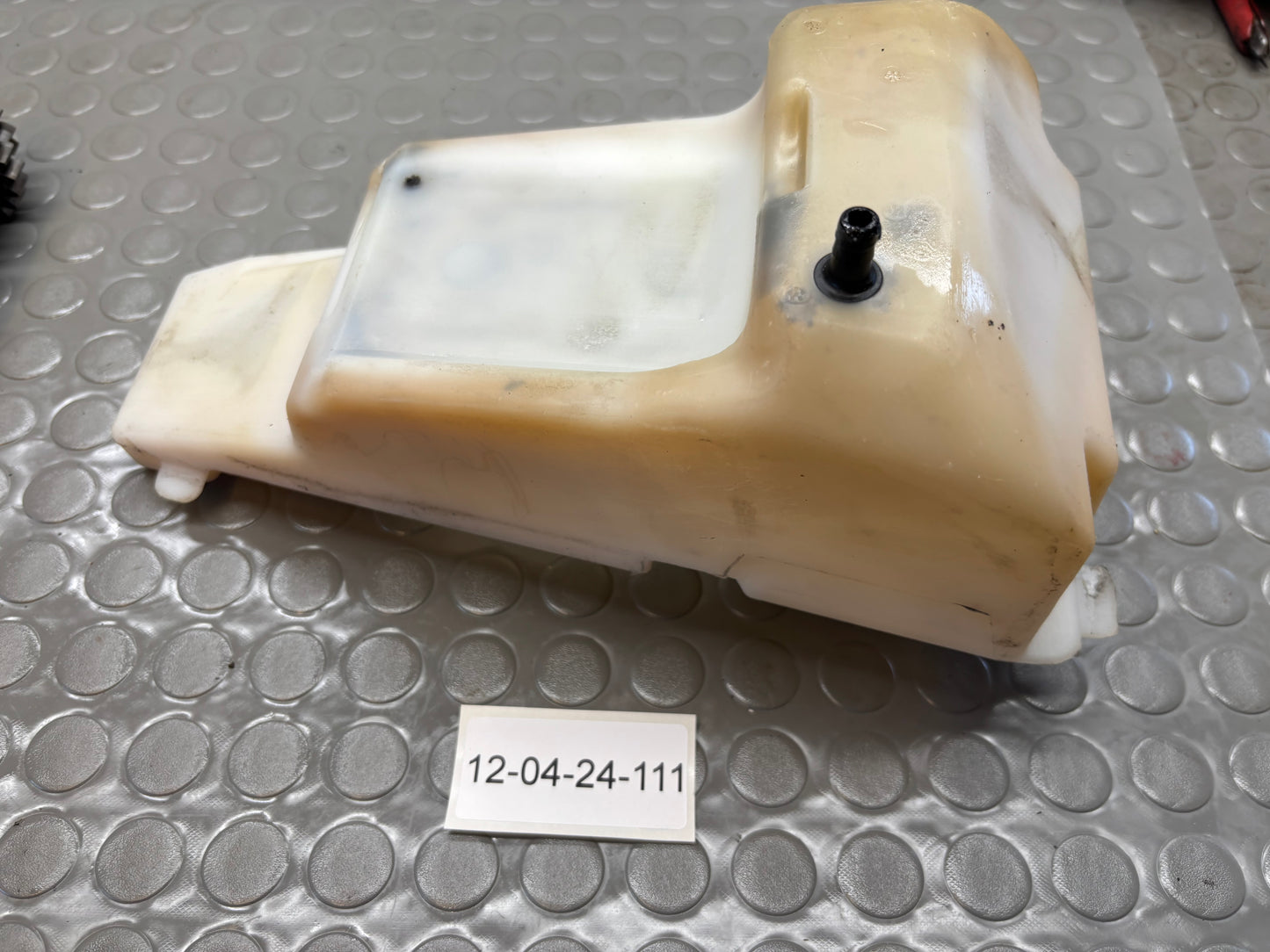VASCHETTA LIQUIDO RADIATORE SUPPORTO BATTERIA HUSQVARNA SM WRE 125 98-2013