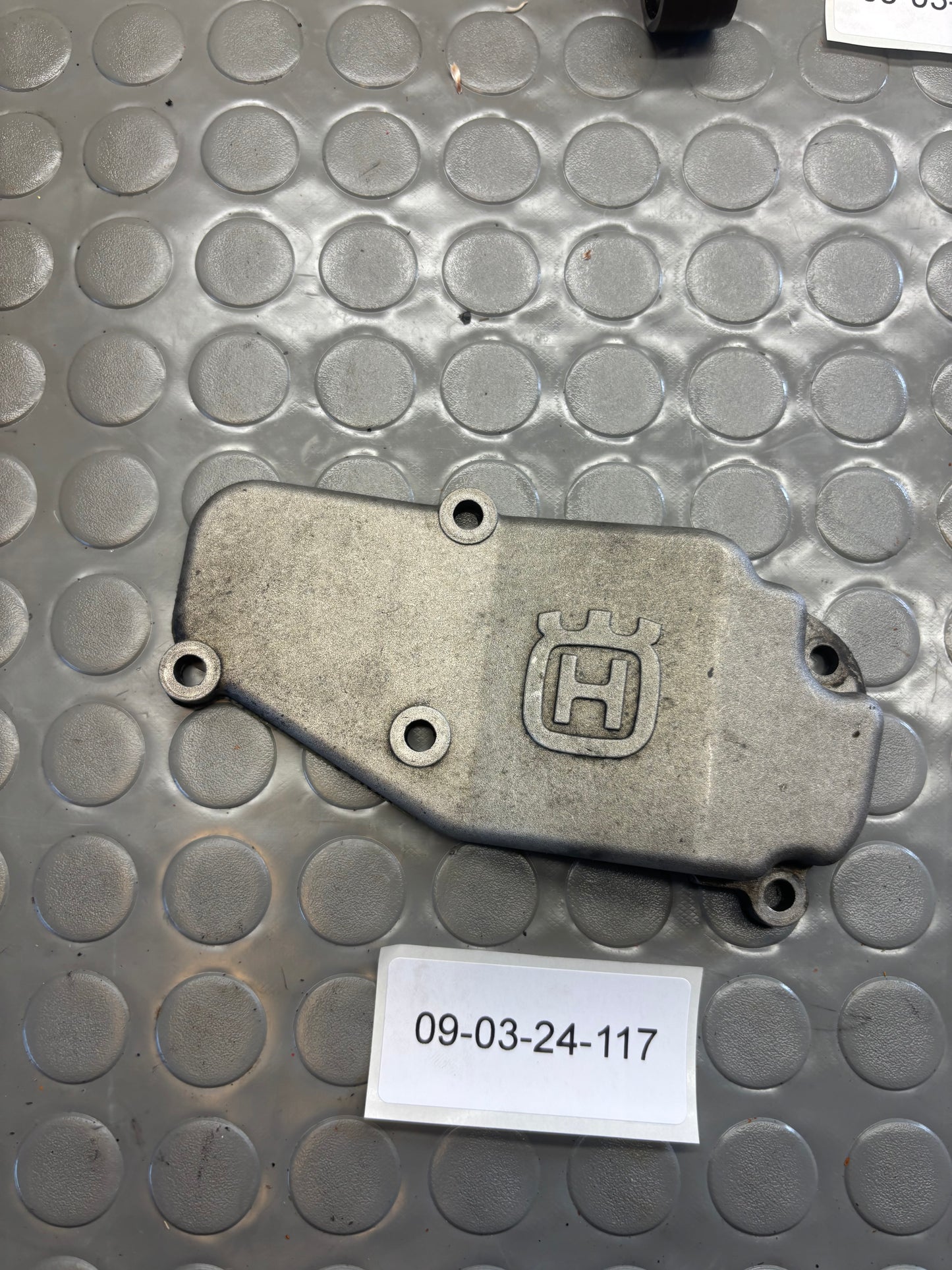 COPERCHIO VALVOLE DI SCARICO CILINDRO HUSQVARNA WR 250 98-2013