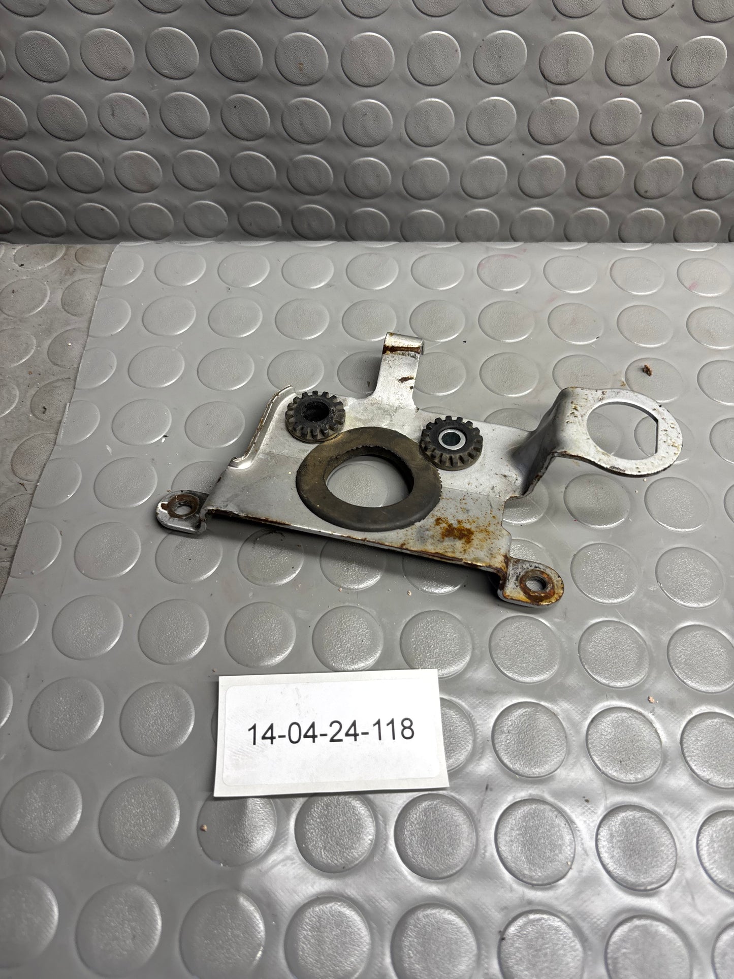 STAFFA SUPPORTO CONTACHILOMETRI HUSQVARNA SM WRE 125 98-2005