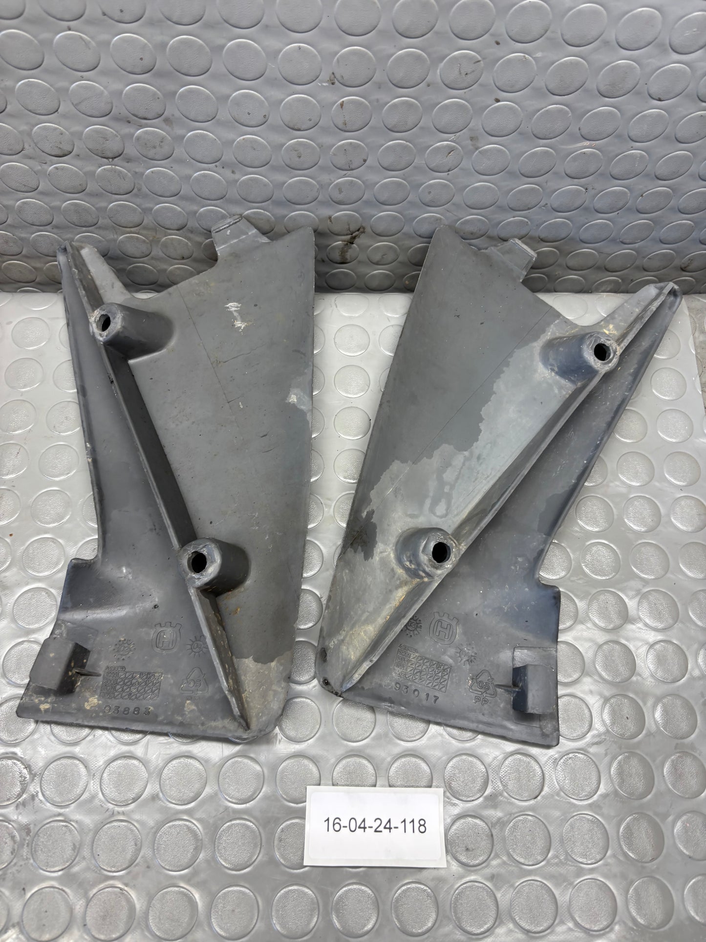 COPPIA ALETTE SOTTORADIATORE HUSQVARNA SM WRE 125 98-2005