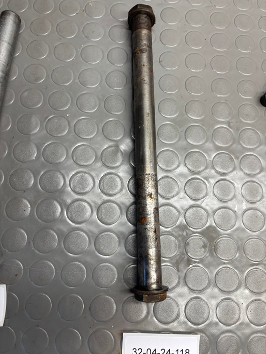 PERNO RUOTA POSTERIORE HUSQVARNA SM WRE 125 1998-2013
