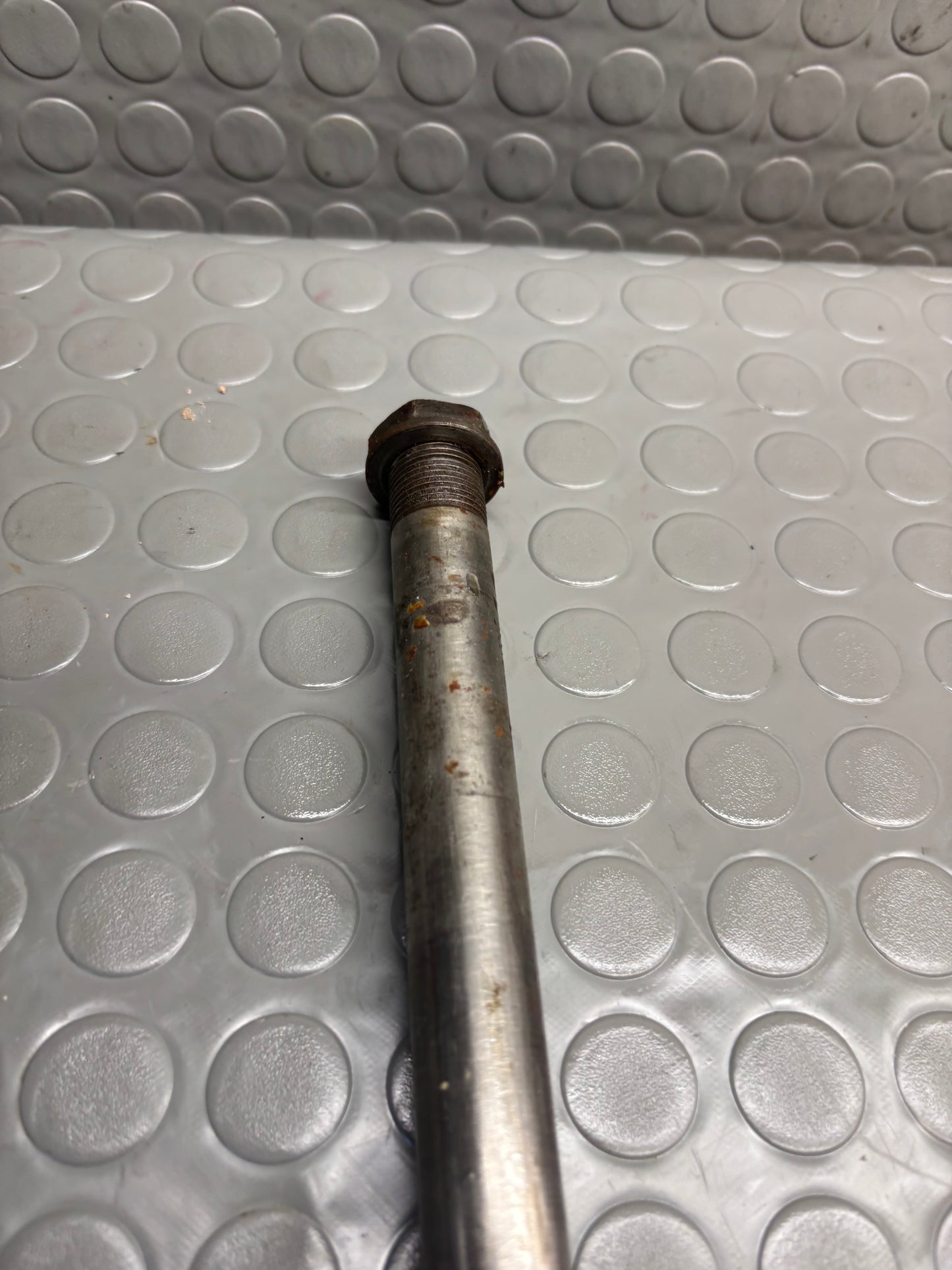 PERNO RUOTA POSTERIORE HUSQVARNA SM WRE 125 1998-2013