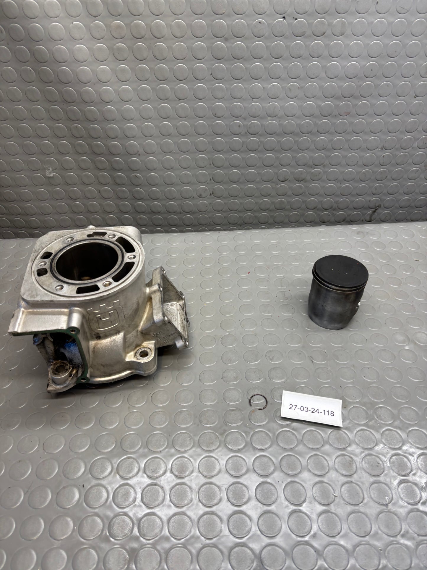 GRUPPO TERMICO CILINDRO + PISTONE CYLINDER HUSQVARNA WR 250 98-2013
