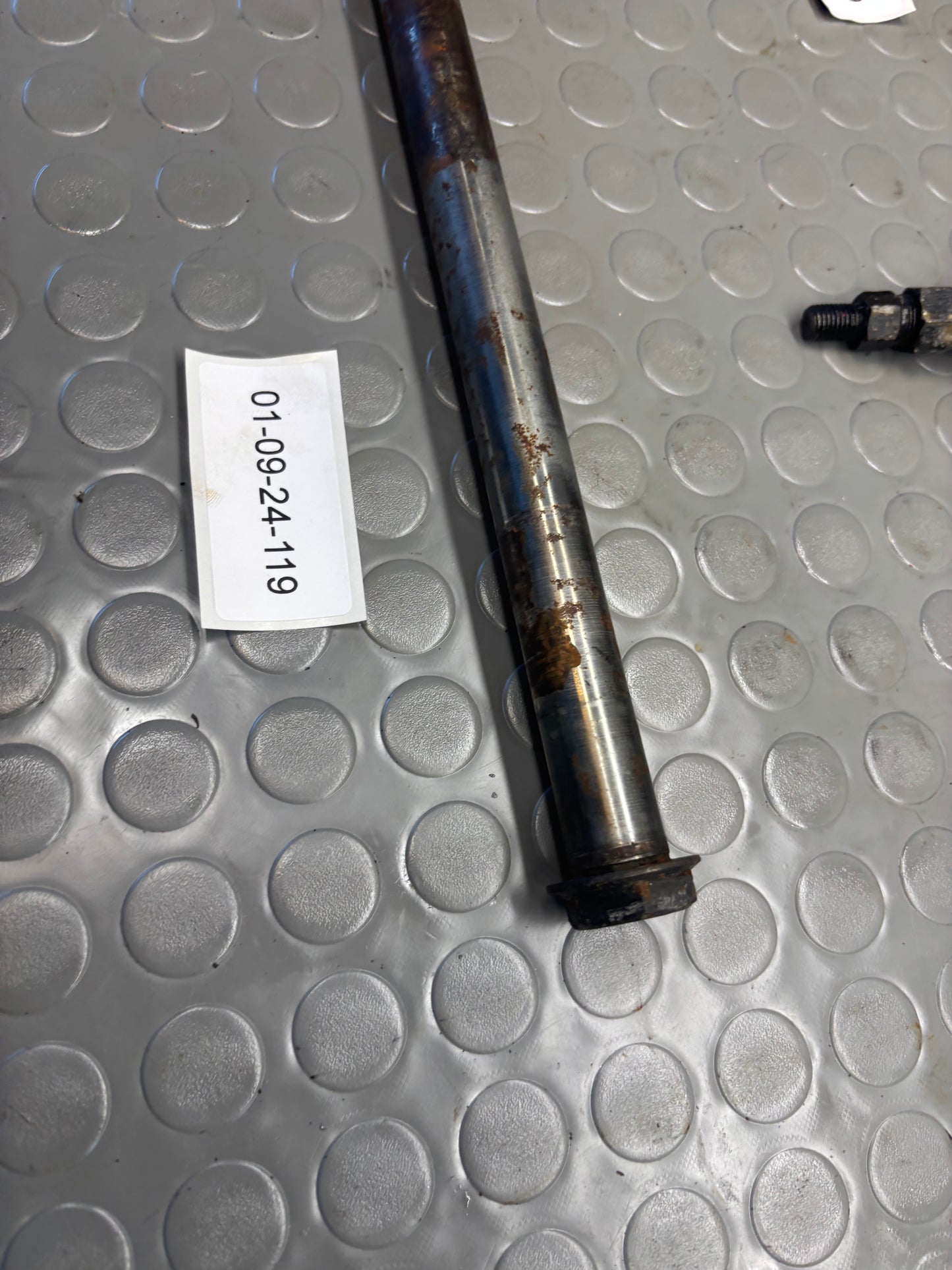 PERNO RUOTA POSTERIORE HUSQVARNA SM WRE 125 1998-2013
