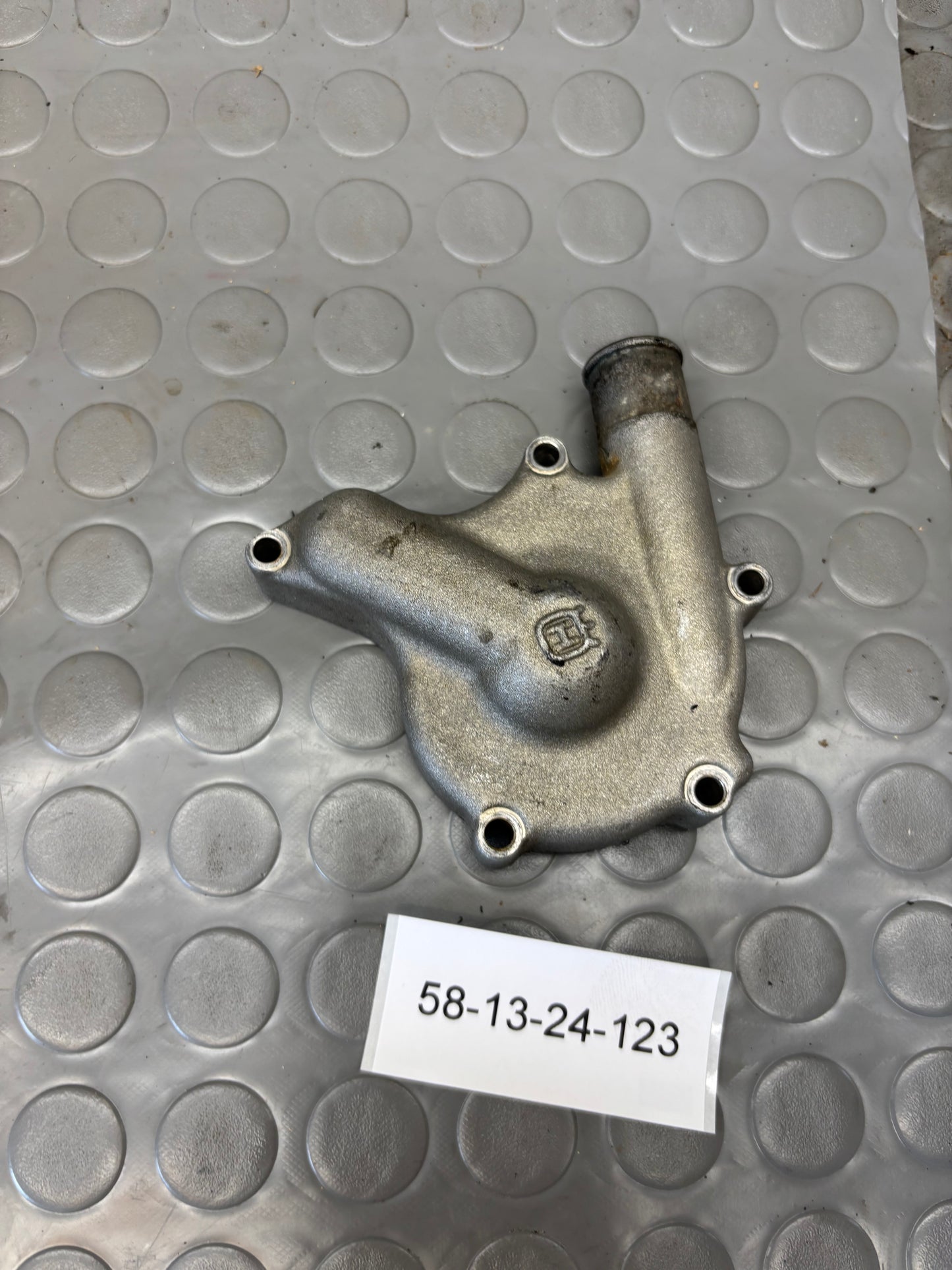 COPERCHIO POMPA ACQUA HUSQVARNA TE TC 250 08-2013