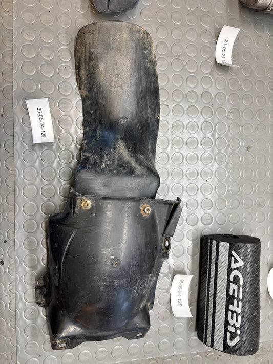 PARAFANGO POSTERIORE SUZUKI RM 125 1992-95