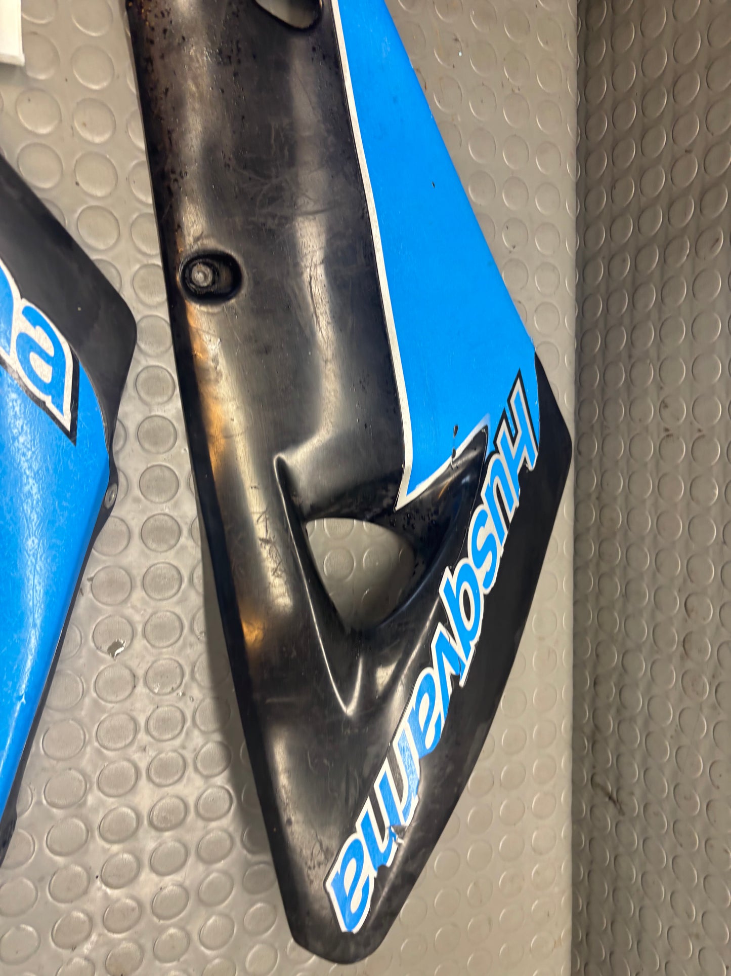 COPPIA CONVOGLIATORI HUSQVARNA SM WRE WR CR 125 98-2005