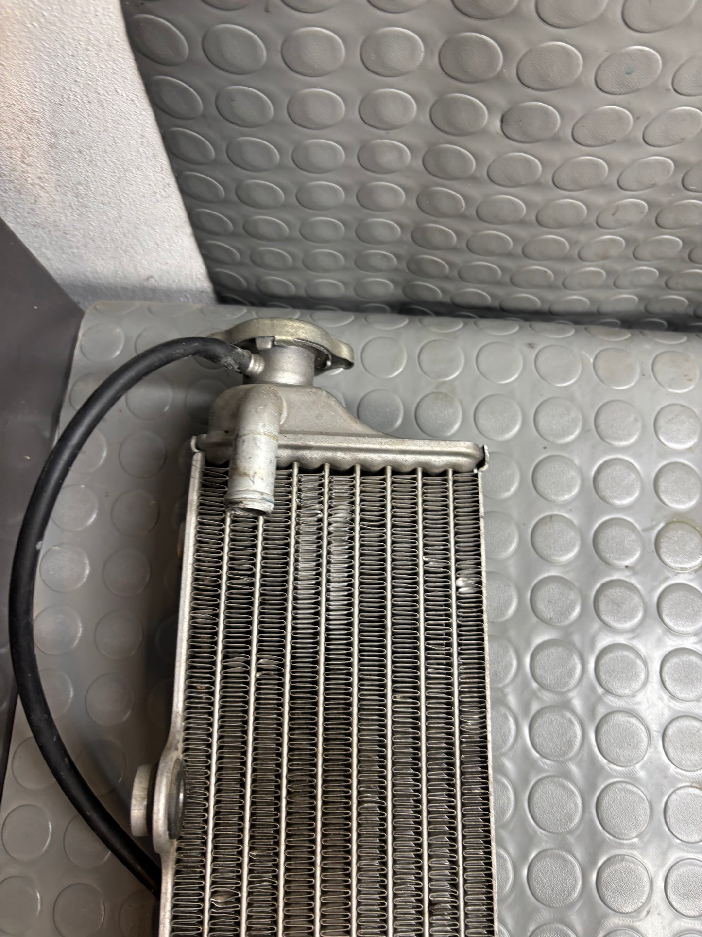 RADIATORE DESTRO RADIATOR HUSQVARNA SM WRE WR CR  98-2013