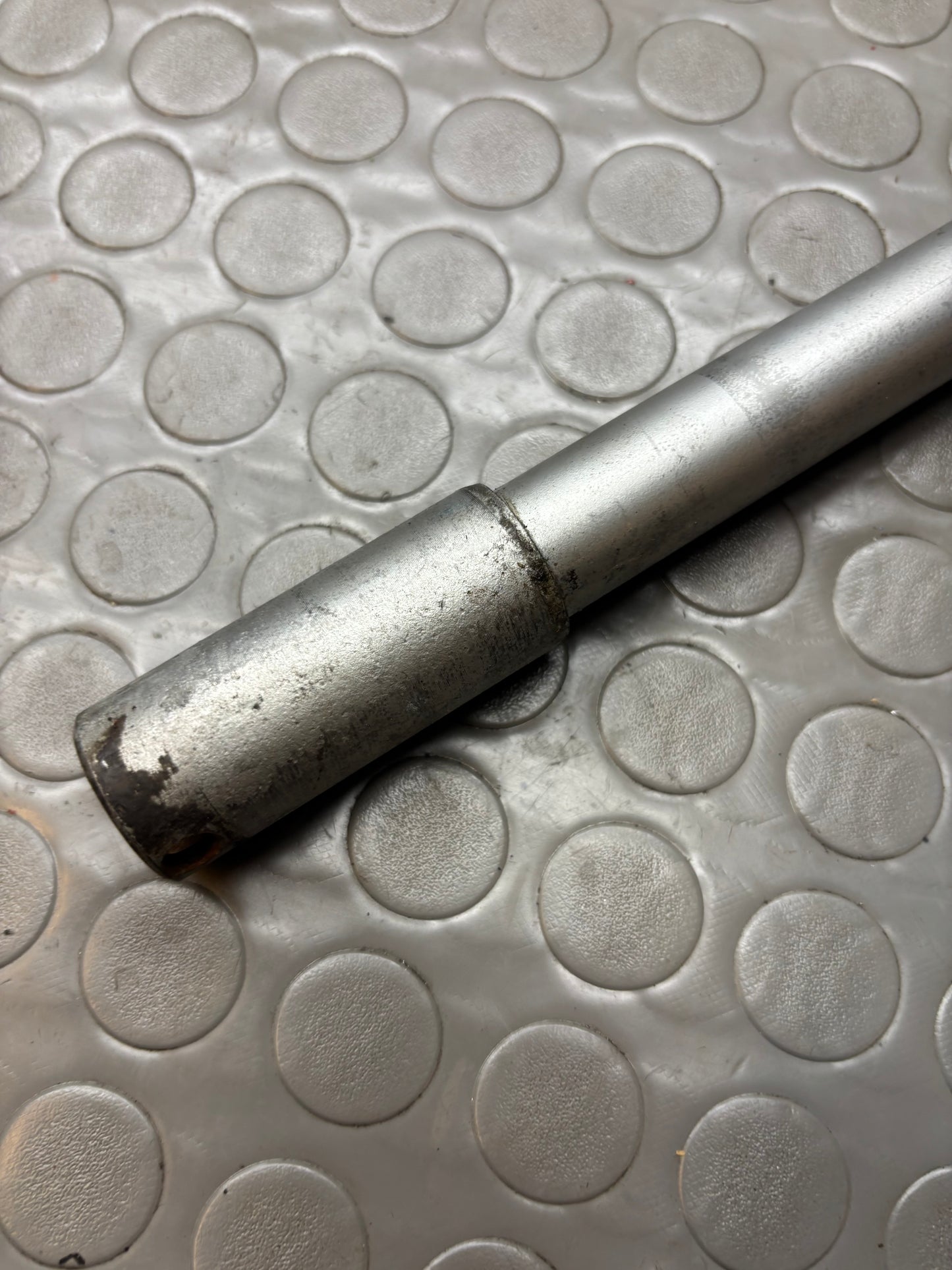 PERNO RUOTA ANTERIORE HUSQVARNA SM WRE 125 1998-2013