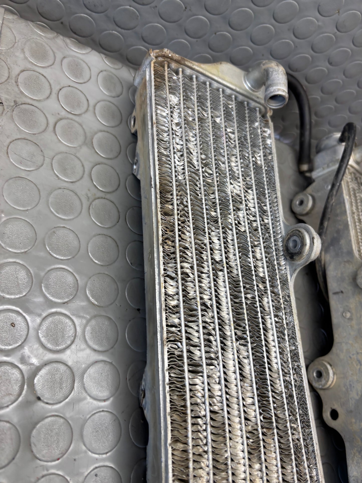 COPPIA RADIATORI HUSQVARNA SM WRE WR CR 125 98-2013