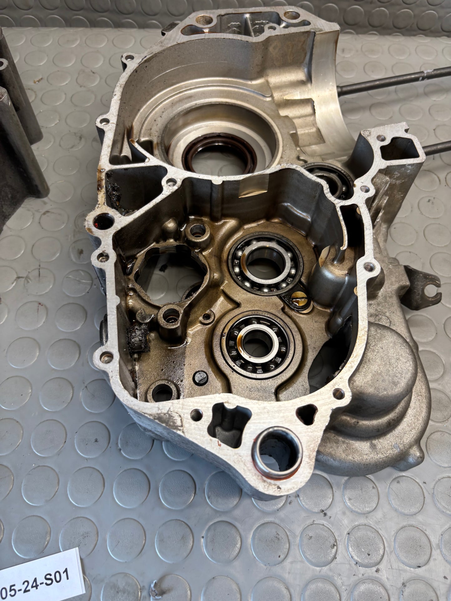 COPPIA CARTER MOTORE ENGINE CRANKCASE HUSQVARNA SM TE 610 05-2009