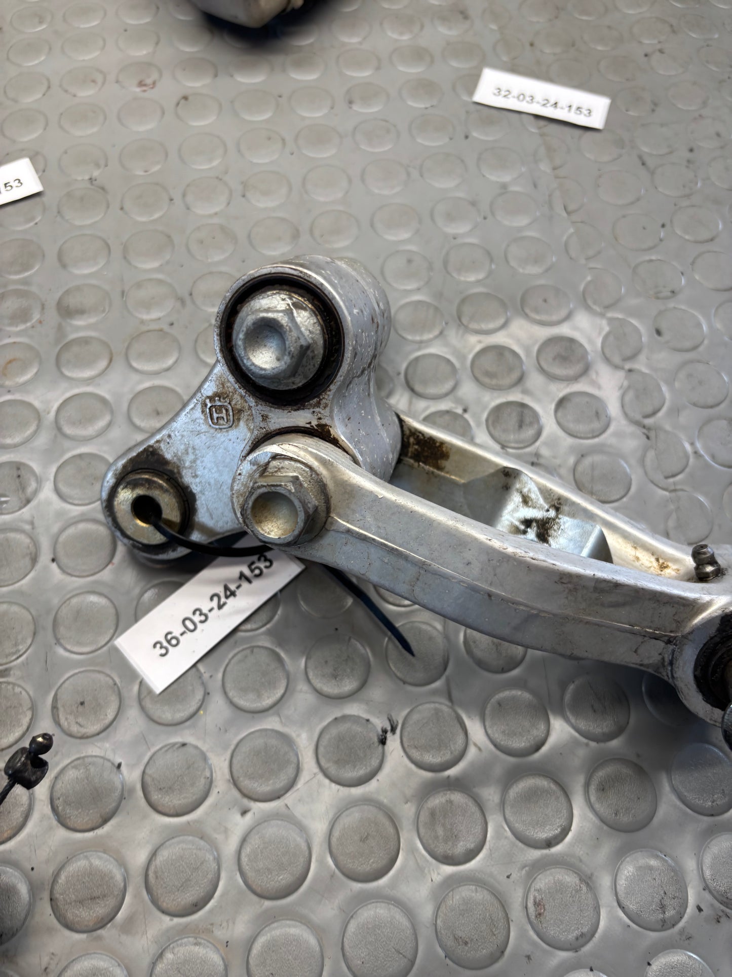 LEVERAGGIO FORCELLONE LINKAGE HUSQVARNA WR 250 98-2013