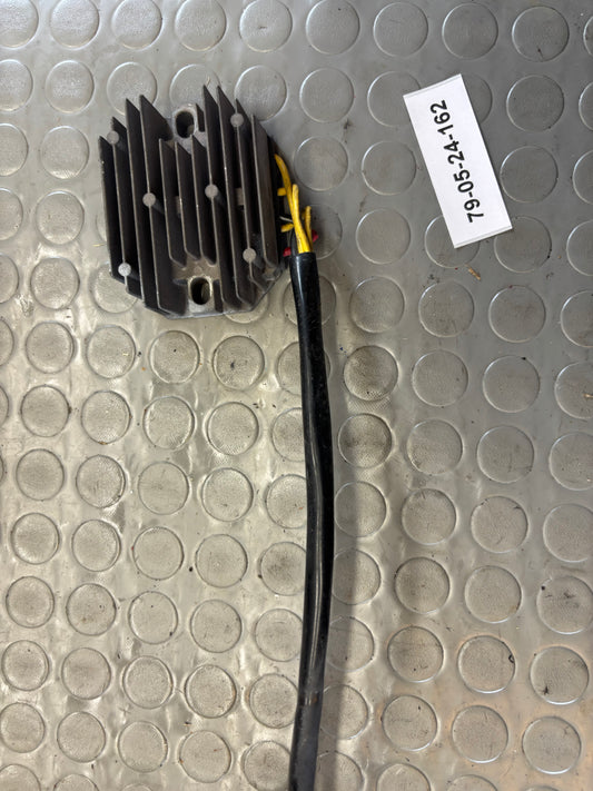 REGOLATORE DI TENSIONE HUSQVRANA SM TE 610 05-2009