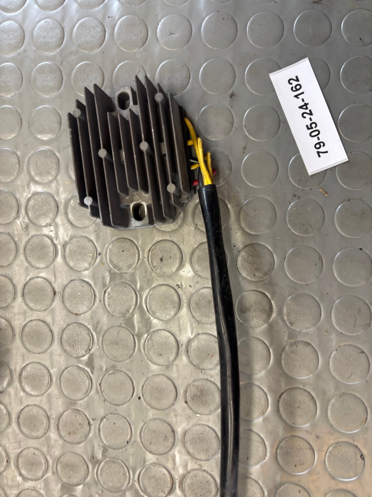 REGOLATORE DI TENSIONE HUSQVRANA SM TE 610 05-2009