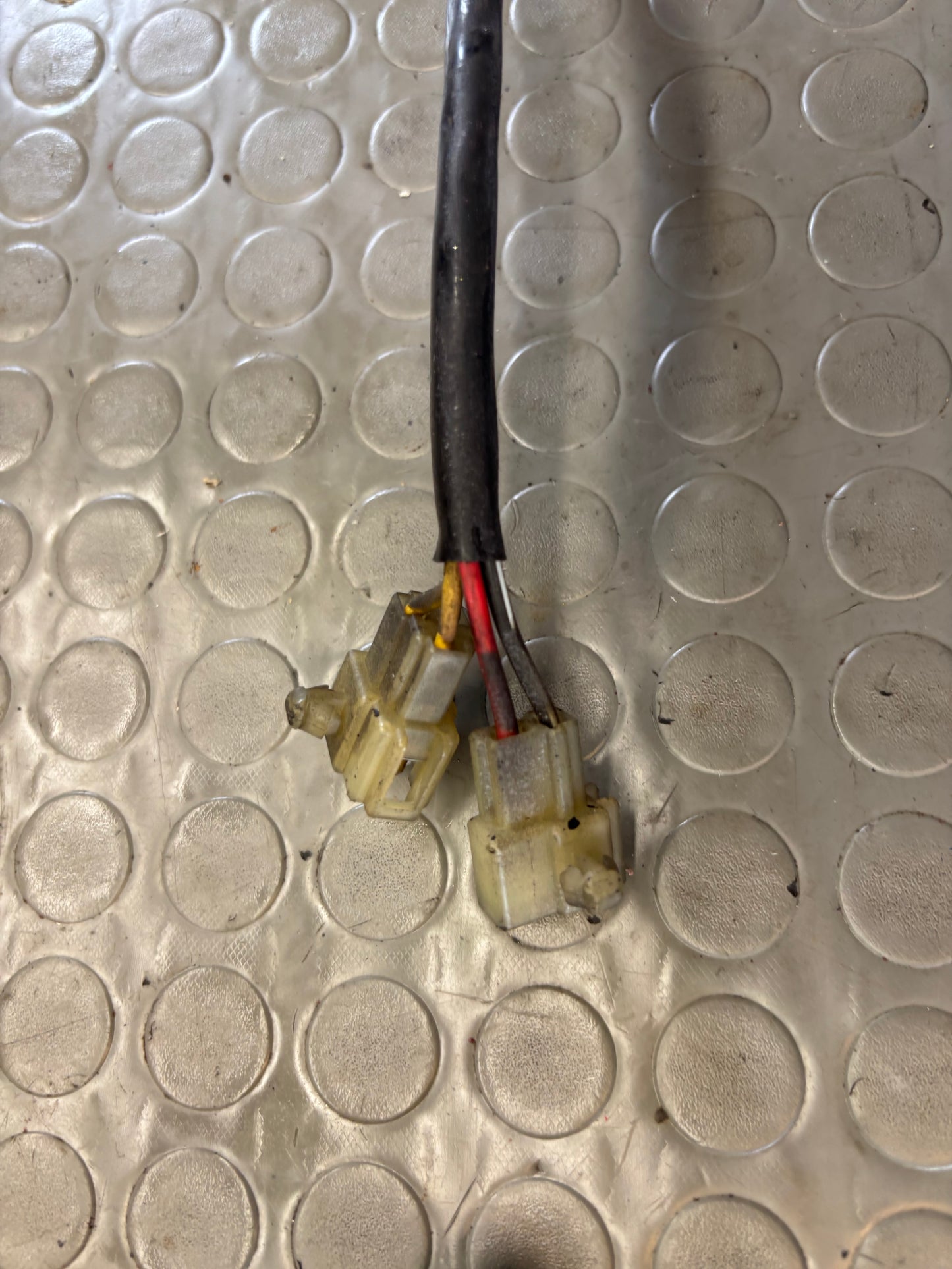 REGOLATORE DI TENSIONE HUSQVRANA SM TE 610 05-2009