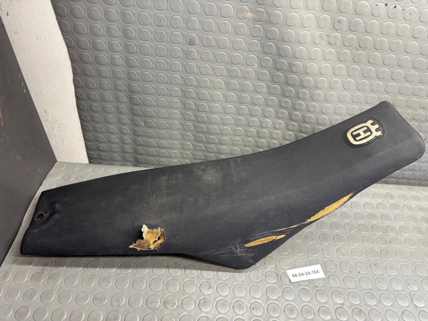 SELLA SADDLE CON STRAPPI HUSQVARNA SM WRE WR CR 125 250 300 06-2013