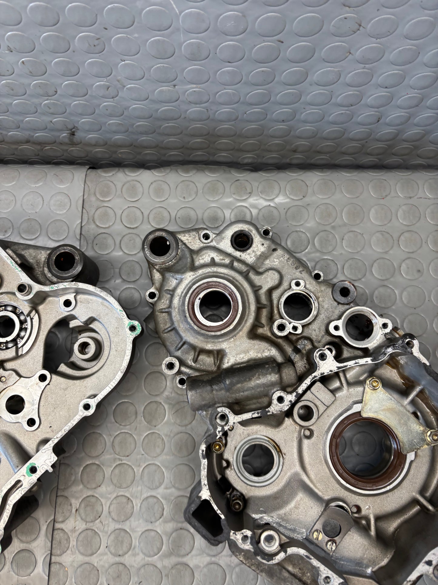 COPPIA CARTER MOTORE ENGINE CRANKCASE HUSQVARNA SM TE 610 05-2009