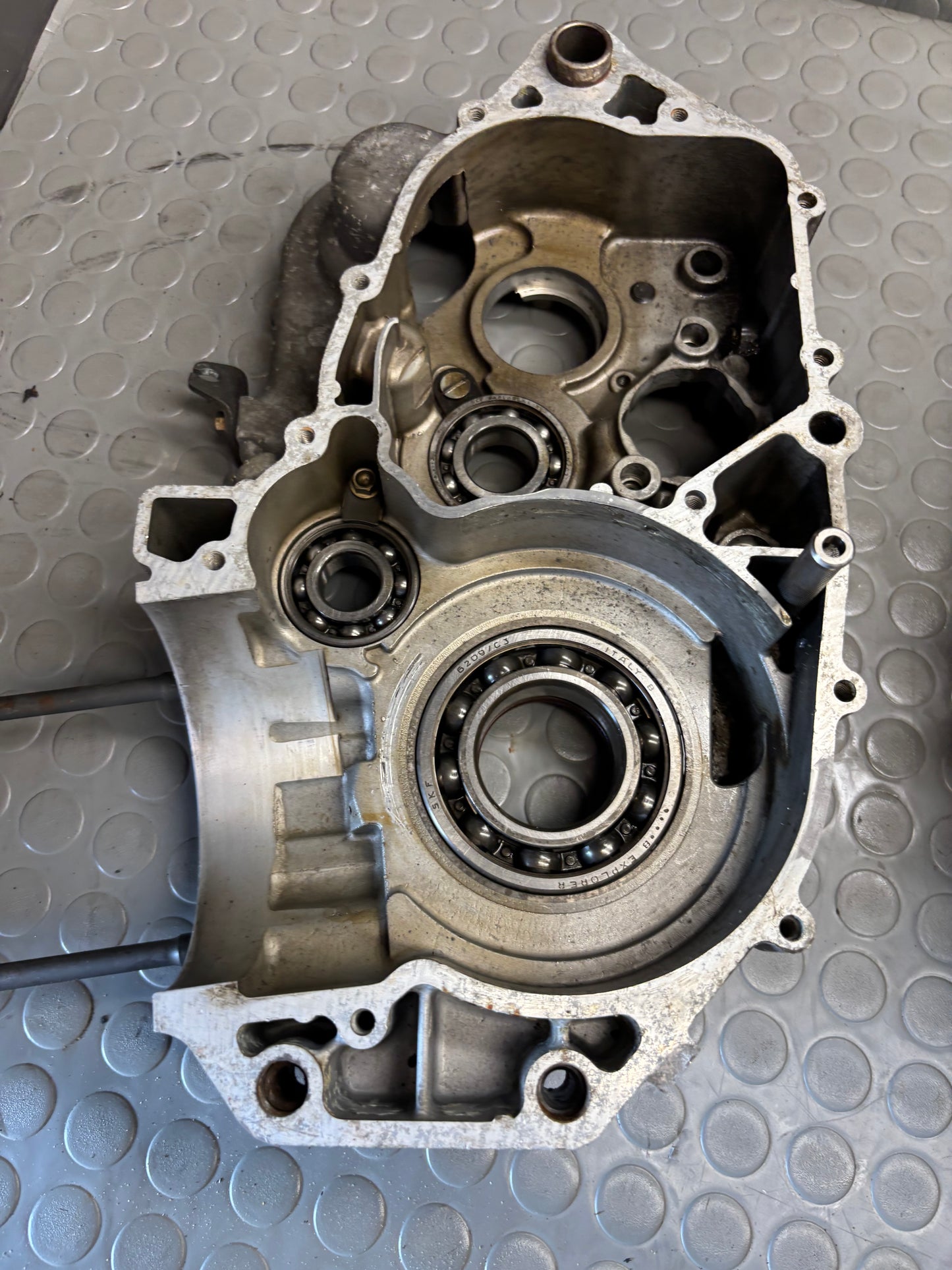 COPPIA CARTER MOTORE ENGINE CRANKCASE HUSQVARNA SM TE 610 05-2009