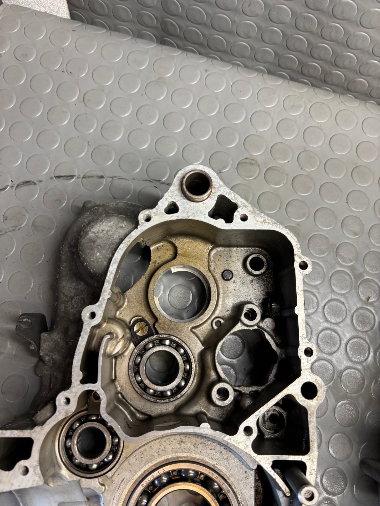 COPPIA CARTER MOTORE ENGINE CRANKCASE HUSQVARNA SM TE 610 05-2009