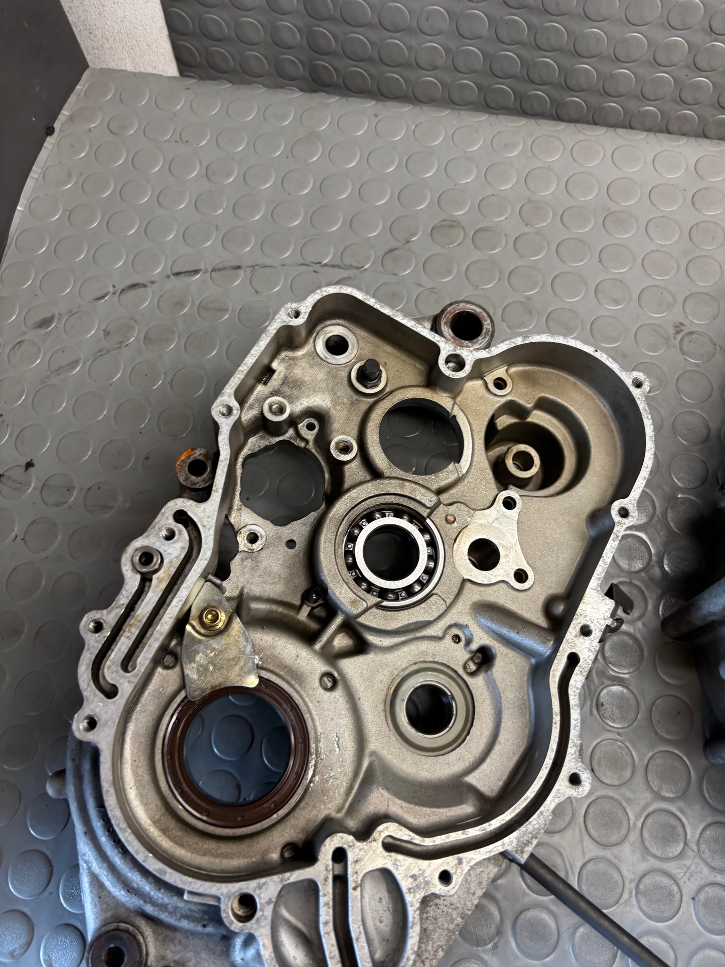 COPPIA CARTER MOTORE ENGINE CRANKCASE HUSQVARNA SM TE 610 05-2009