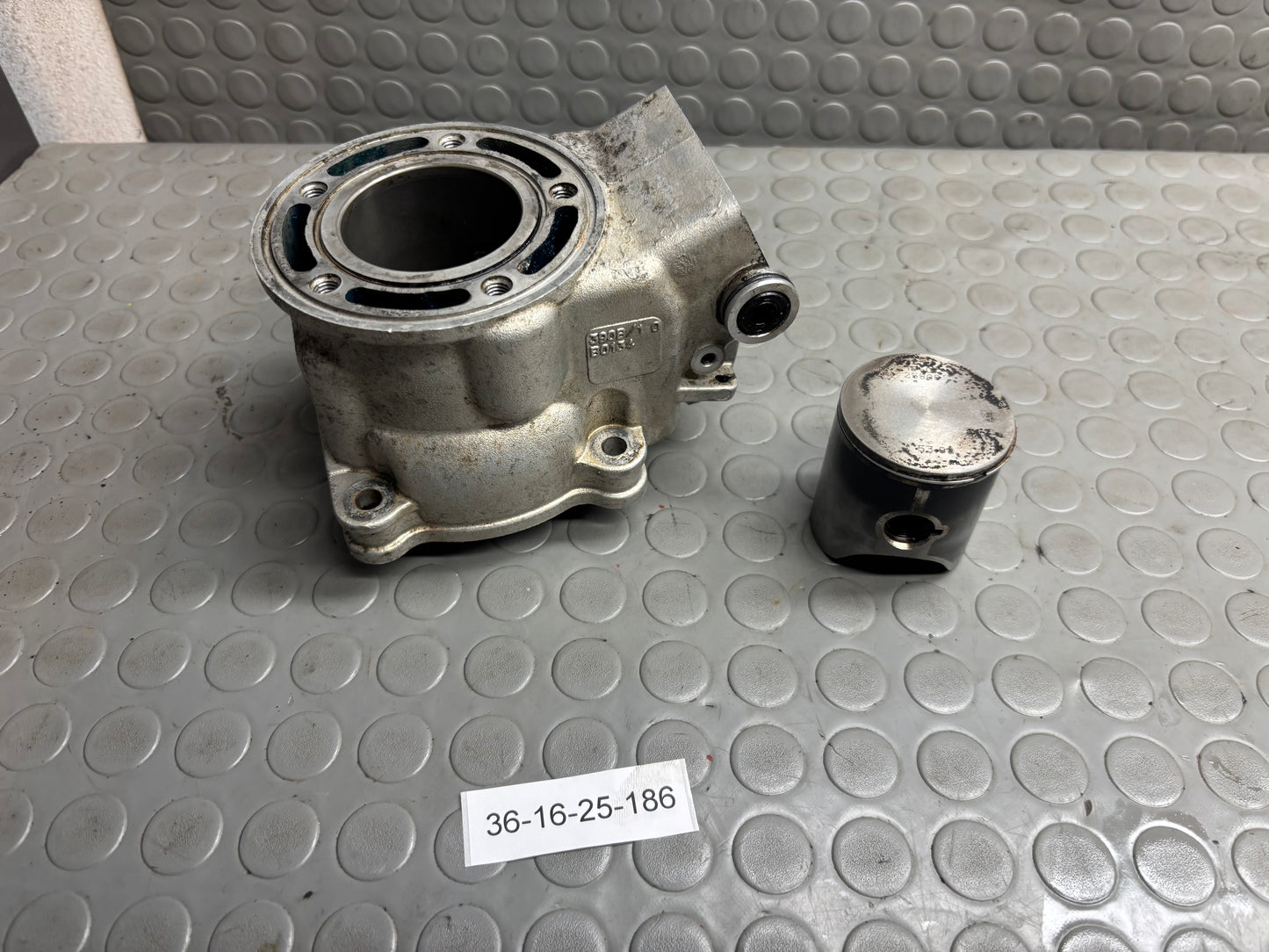 CILINDRO 5 TRAVASI + PISTONE HUSQVARNA WR CR 125 08-2013