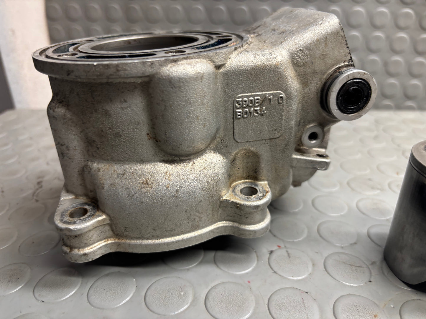 CILINDRO 5 TRAVASI + PISTONE HUSQVARNA WR CR 125 08-2013