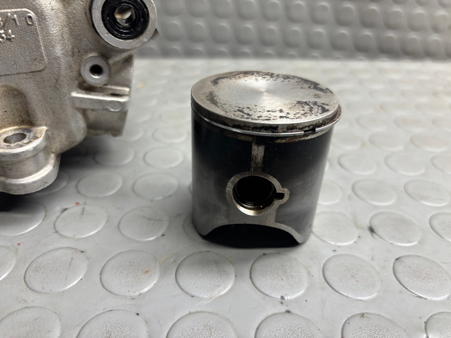 CILINDRO 5 TRAVASI + PISTONE HUSQVARNA WR CR 125 08-2013