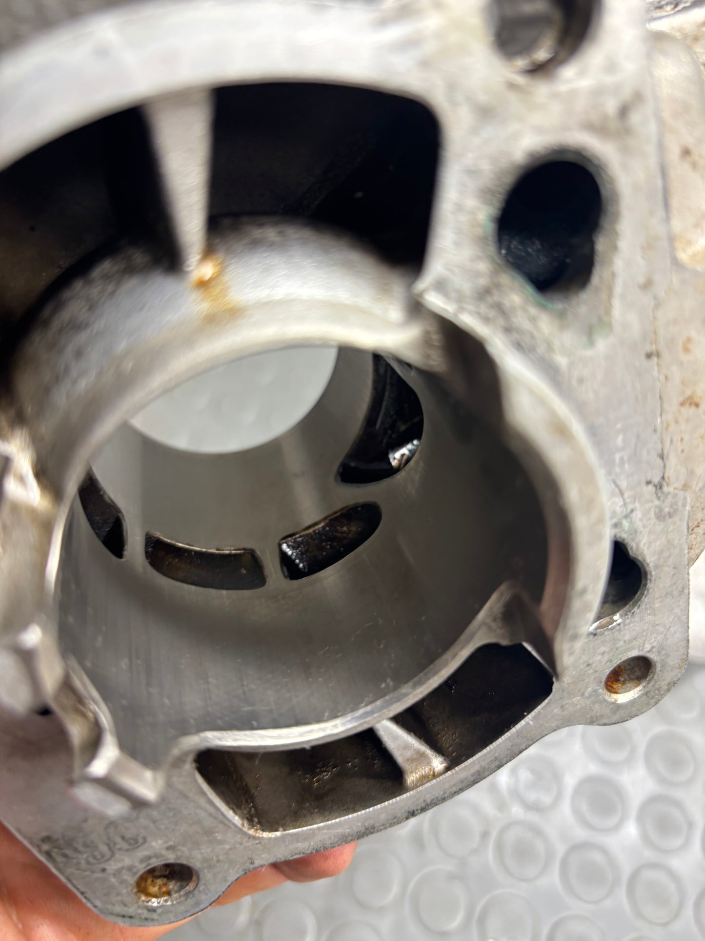 CILINDRO 5 TRAVASI + PISTONE HUSQVARNA WR CR 125 08-2013